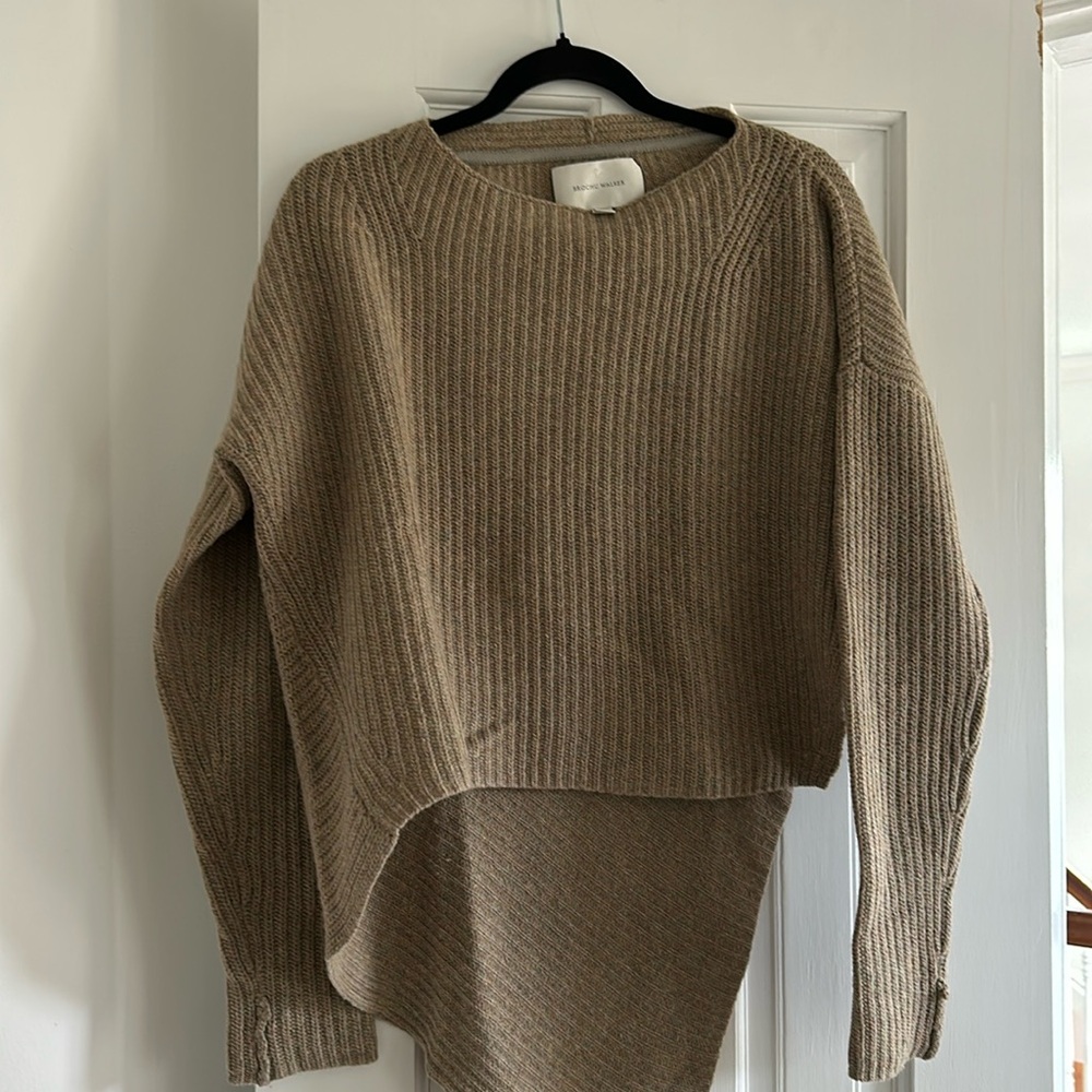 BROCHO WALKER ASYMMETRICAL SWEATER ⭐️